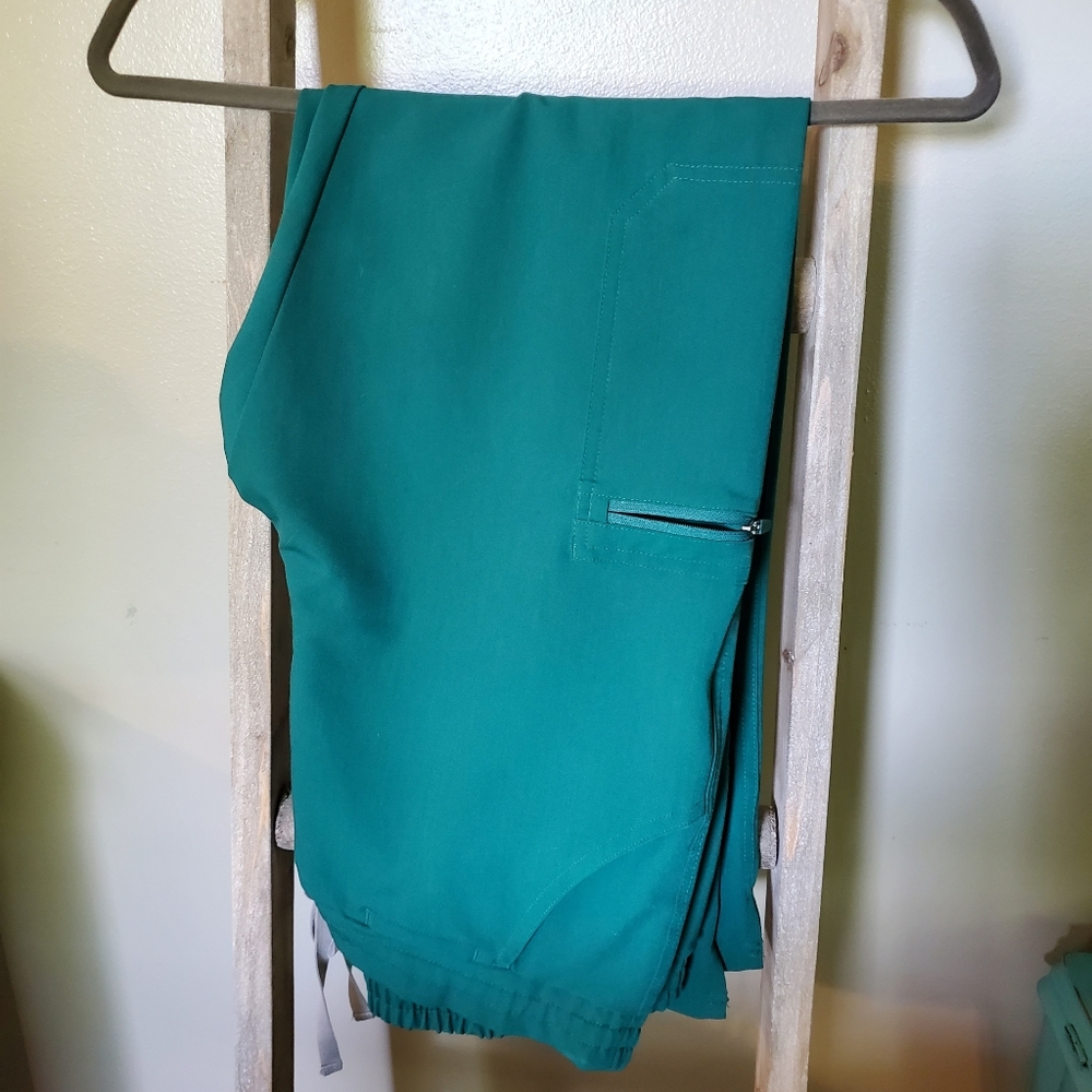 Figs Yola Scrub Pants